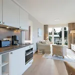 Baltischer Hof 31 *
